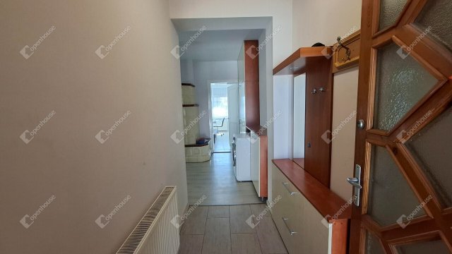 Eladó ikerház, Debrecenben 84.9 M Ft, 3 szobás