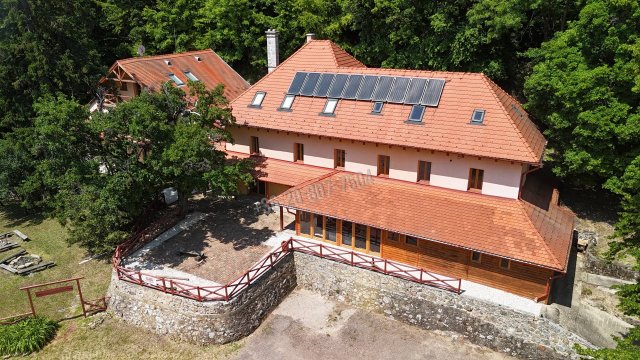 Eladó hotel, Noszvajon 199 M Ft, 20 szobás / költözzbe.hu