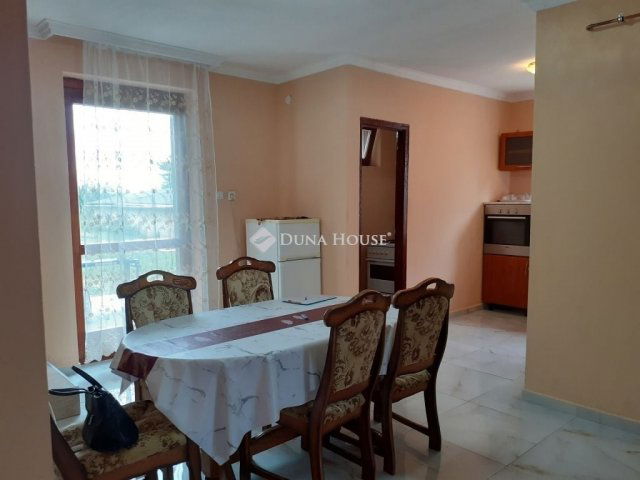 Eladó családi ház, Ádándon 55.5 M Ft, 6 szobás