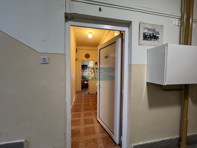 Eladó téglalakás, Kazincbarcikán, Építők útján 21.5 M Ft