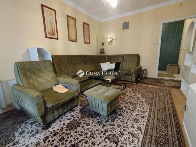 Eladó panellakás, Szegeden 56.5 M Ft, 2+1 szobás