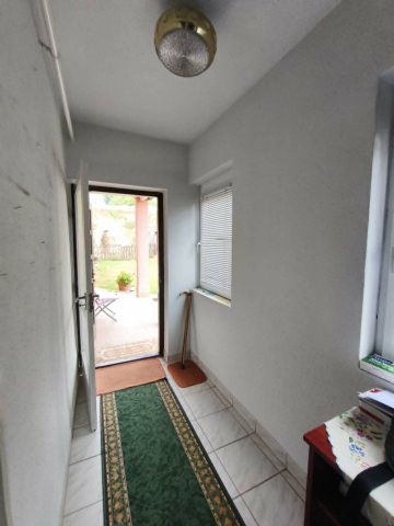 Eladó családi ház, Bényén 49.9 M Ft, 3 szobás
