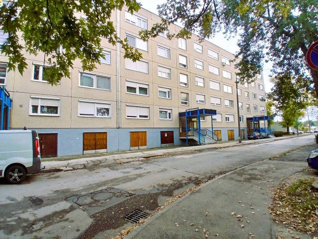 Eladó téglalakás, Szigetszentmiklóson 59.9 M Ft, 2 szobás