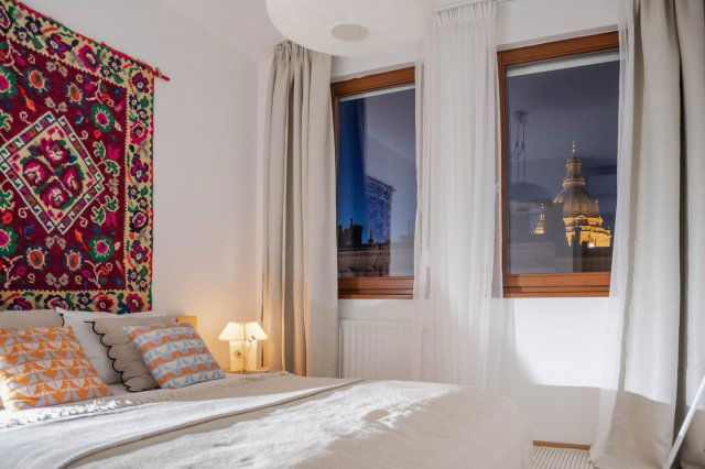 Kiadó téglalakás, albérlet, VI. kerületben, Paulay Ede utcában