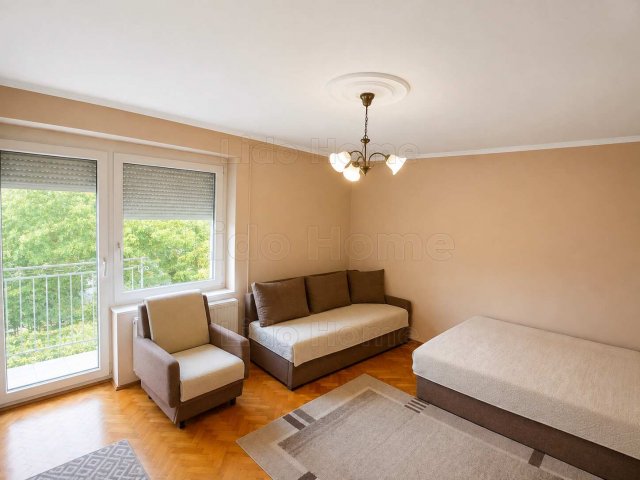 Eladó téglalakás, Sümegen 32 M Ft, 1 szobás