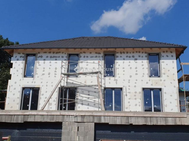 Eladó ikerház, Érden 139 M Ft, 5 szobás / költözzbe.hu