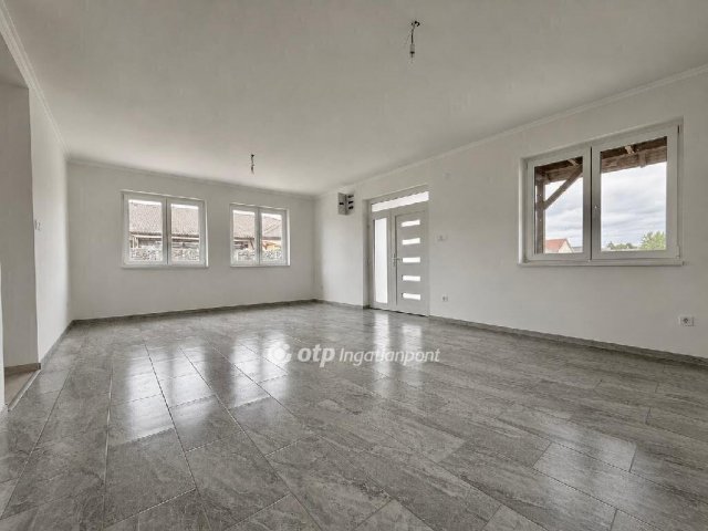 Eladó családi ház, Mályin 84 M Ft, 3 szobás