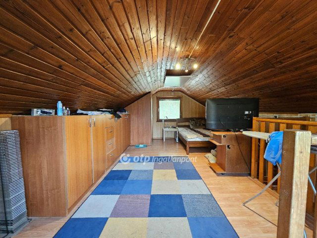 Eladó nyaraló, Gárdonyban 29.8 M Ft, 2 szobás