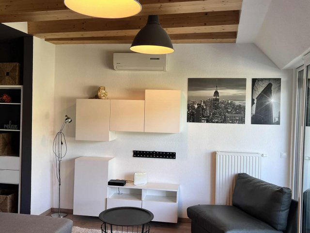 Kiadó téglalakás, albérlet, Pécsett 360 E Ft / hó, 3 szobás