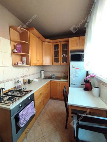 Eladó panellakás, Győrött 52 M Ft, 2 szobás