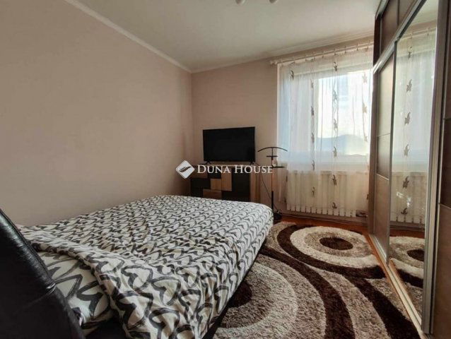 Eladó panellakás, Budapesten, III. kerületben 69.9 M Ft, 2 szobás