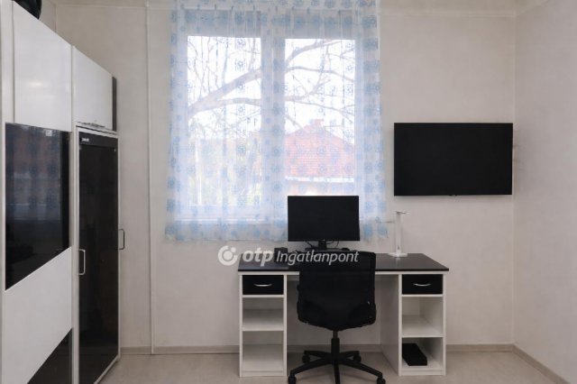 Eladó téglalakás, Budapesten, XX. kerületben 74.9 M Ft, 2 szobás