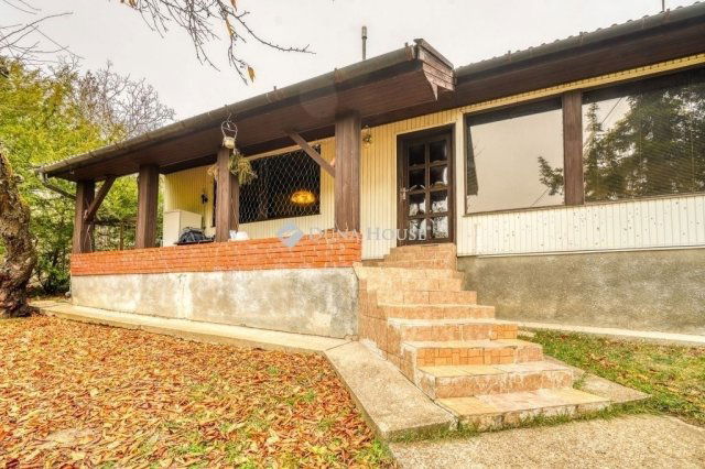 Eladó családi ház, Budapesten, XI. kerületben 146 M Ft, 4 szobás