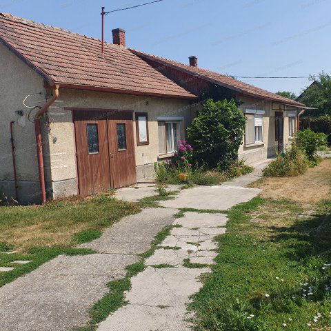 Eladó családi ház, Mosonmagyaróváron 45.5 M Ft, 3 szobás