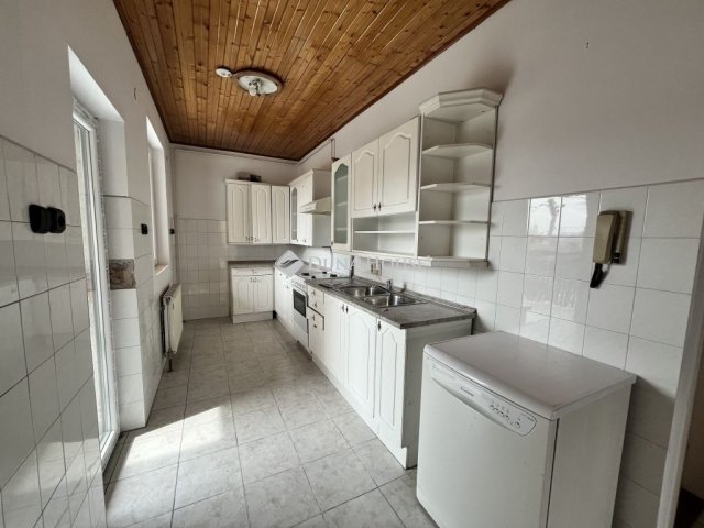 Eladó téglalakás, Budapesten, XV. kerületben 111.5 M Ft