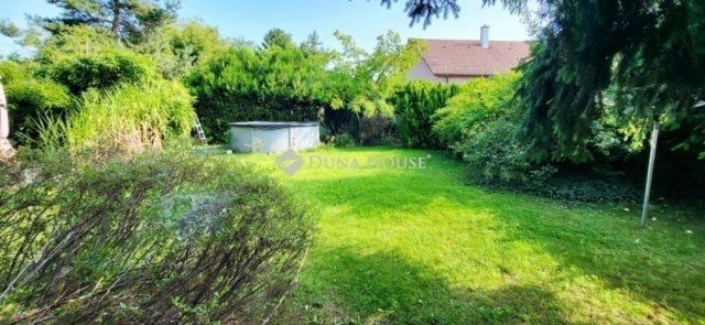 Eladó családi ház, Dunakeszin 179.9 M Ft, 6 szobás