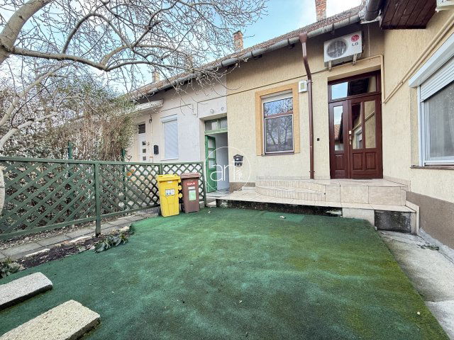 Eladó téglalakás, Szegeden 72.9 M Ft, 2 szobás