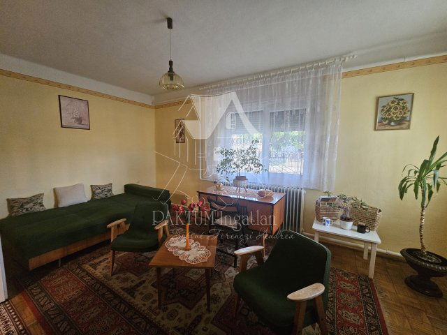 Eladó családi ház, Martfűn 35.5 M Ft, 3 szobás
