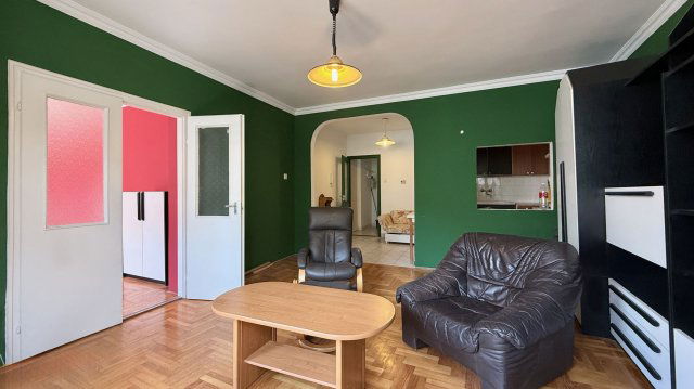 Kiadó téglalakás, albérlet, Debrecenben 180 E Ft / hó, 2 szobás