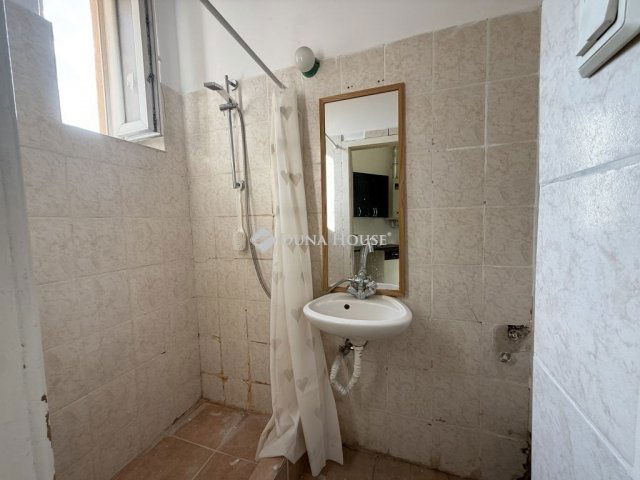 Eladó téglalakás, Budapesten, X. kerületben 47.5 M Ft, 1 szobás