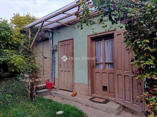 Eladó családi ház, Töttösön 18 M Ft, 4 szobás