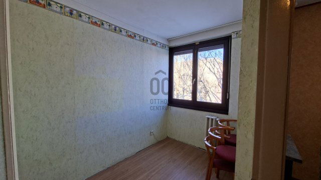 Eladó panellakás, Budapesten, XXI. kerületben 61 M Ft, 3 szobás