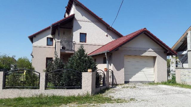 Eladó családi ház, Gyenesdiáson 90 M Ft, 1+4 szobás