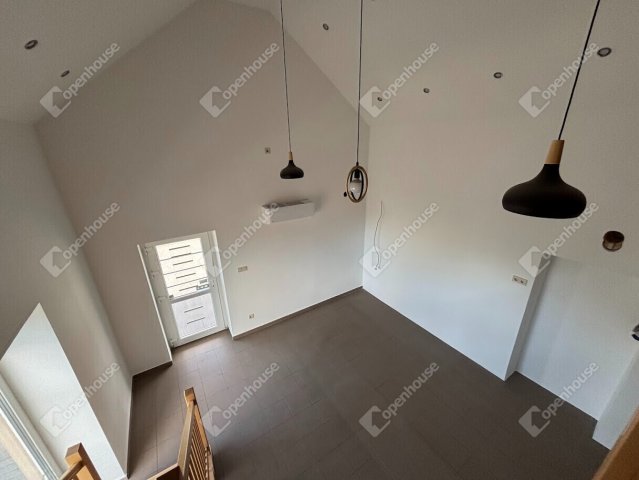 Kiadó üzlethelyiség, Nyúlon 250 E Ft / hó, 3 szobás