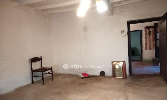 Eladó családi ház, Hajdúszováton 7.5 M Ft, 2+1 szobás