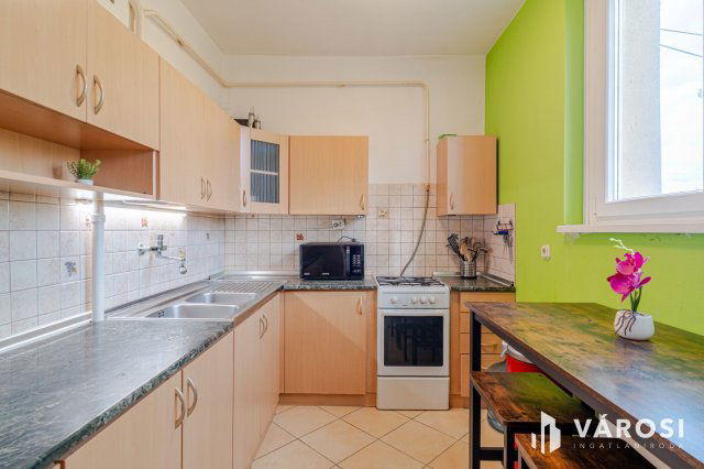 Eladó téglalakás, Szegeden 44.99 M Ft, 2 szobás