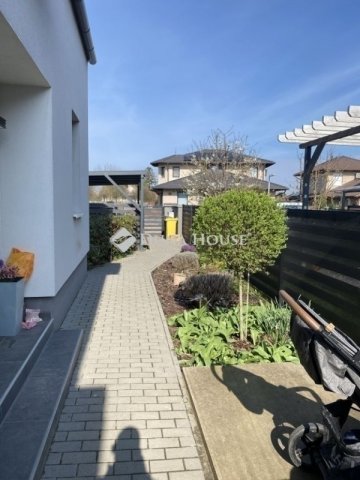 Eladó ikerház, Üllőn 108 M Ft, 4 szobás / költözzbe.hu