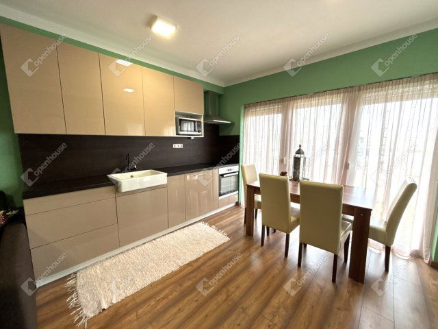 Eladó téglalakás, Győrött 79.9 M Ft, 3 szobás