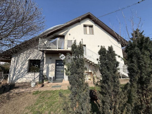 Eladó családi ház, Szombathelyen 139 M Ft, 6+1 szobás