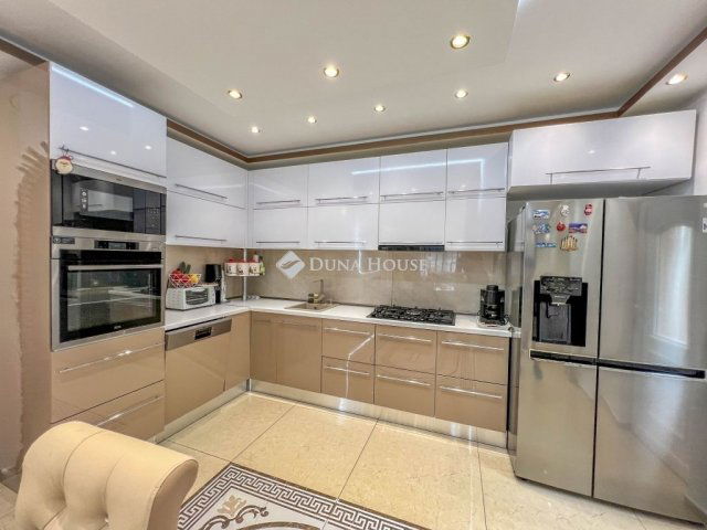 Eladó családi ház, Budapesten, XX. kerületben 99.9 M Ft