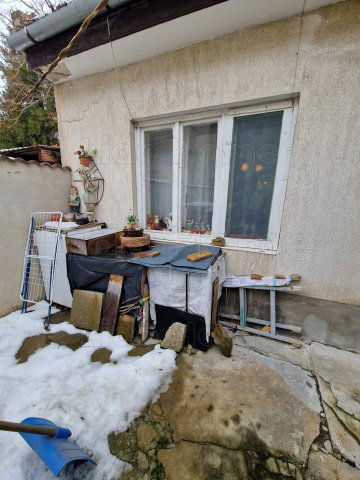 Eladó téglalakás, Székesfehérvárott 34.2 M Ft, 1 szobás