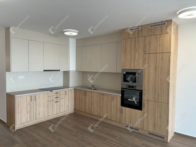 Kiadó téglalakás, albérlet, Győrött 425 E Ft / hó, 4 szobás