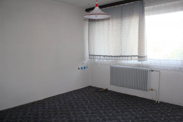 Eladó családi ház, Kapuváron 43.9 M Ft, 5 szobás