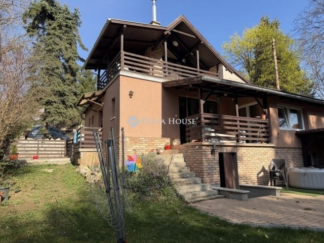 Eladó családi ház, Csobánkán 99.9 M Ft, 4 szobás