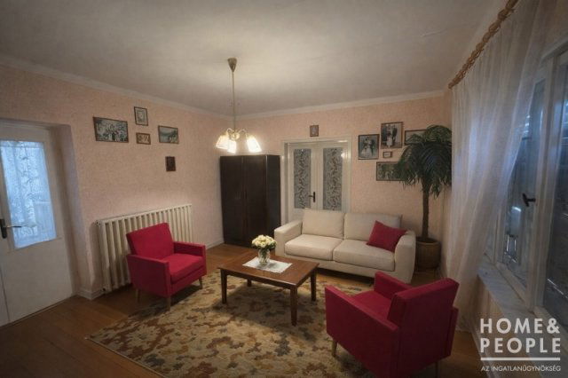 Eladó családi ház, Zsombón 49.9 M Ft, 3 szobás