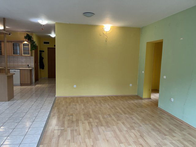 Eladó téglalakás, Tatabányán 79.9 M Ft, 3+1 szobás