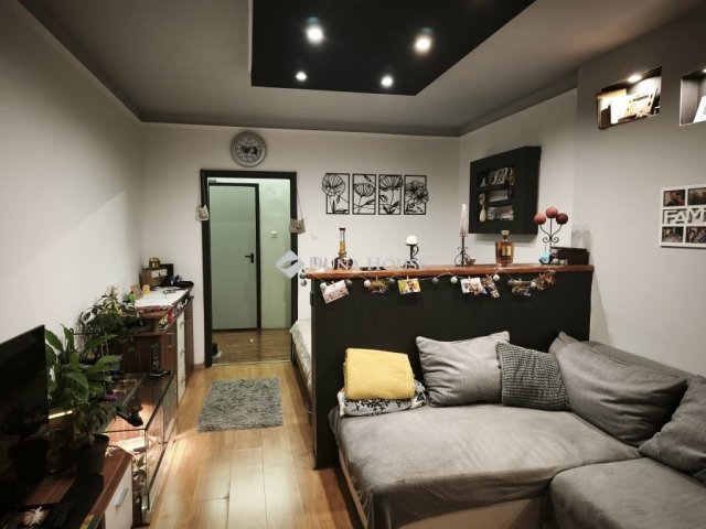 Eladó panellakás, Szombathelyen 56.5 M Ft, 2+1 szobás