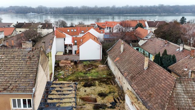 Eladó telek, Vácon 114.9 M Ft / költözzbe.hu