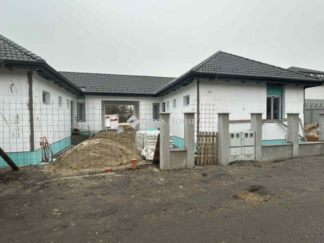 Eladó ikerház, Albertirsán 65.9 M Ft, 3 szobás