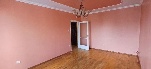 Eladó panellakás, Miskolcon 27.9 M Ft, 3 szobás