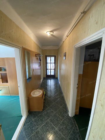 Eladó családi ház, Balatonbogláron 72.9 M Ft, 5+1 szobás
