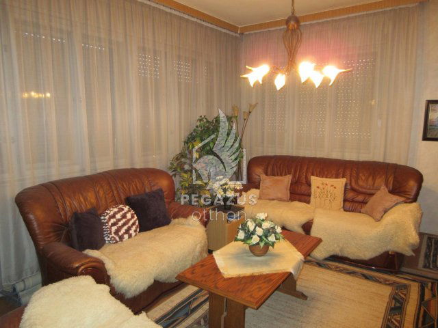 Eladó családi ház, Ózdon 49.9 M Ft, 5 szobás