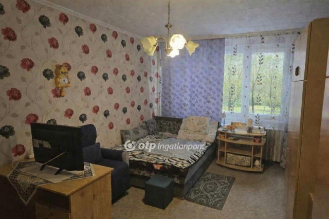 Eladó panellakás, Budapesten, III. kerületben 60.9 M Ft, 2 szobás