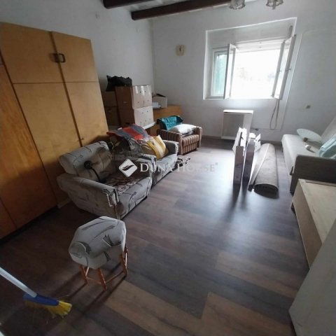 Eladó családi ház, Tápiógyörgyén 22 M Ft, 3 szobás