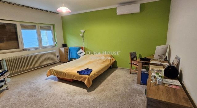 Eladó családi ház, Dunaszekcsőn 27.5 M Ft, 3 szobás