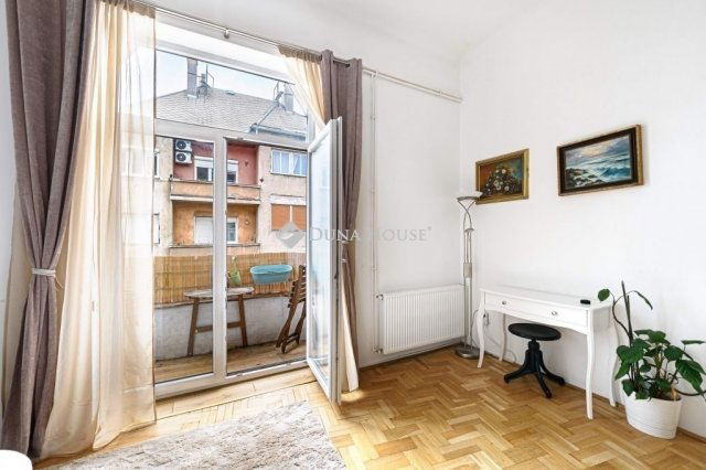 Eladó téglalakás, Budapesten, XI. kerületben 119.99 M Ft